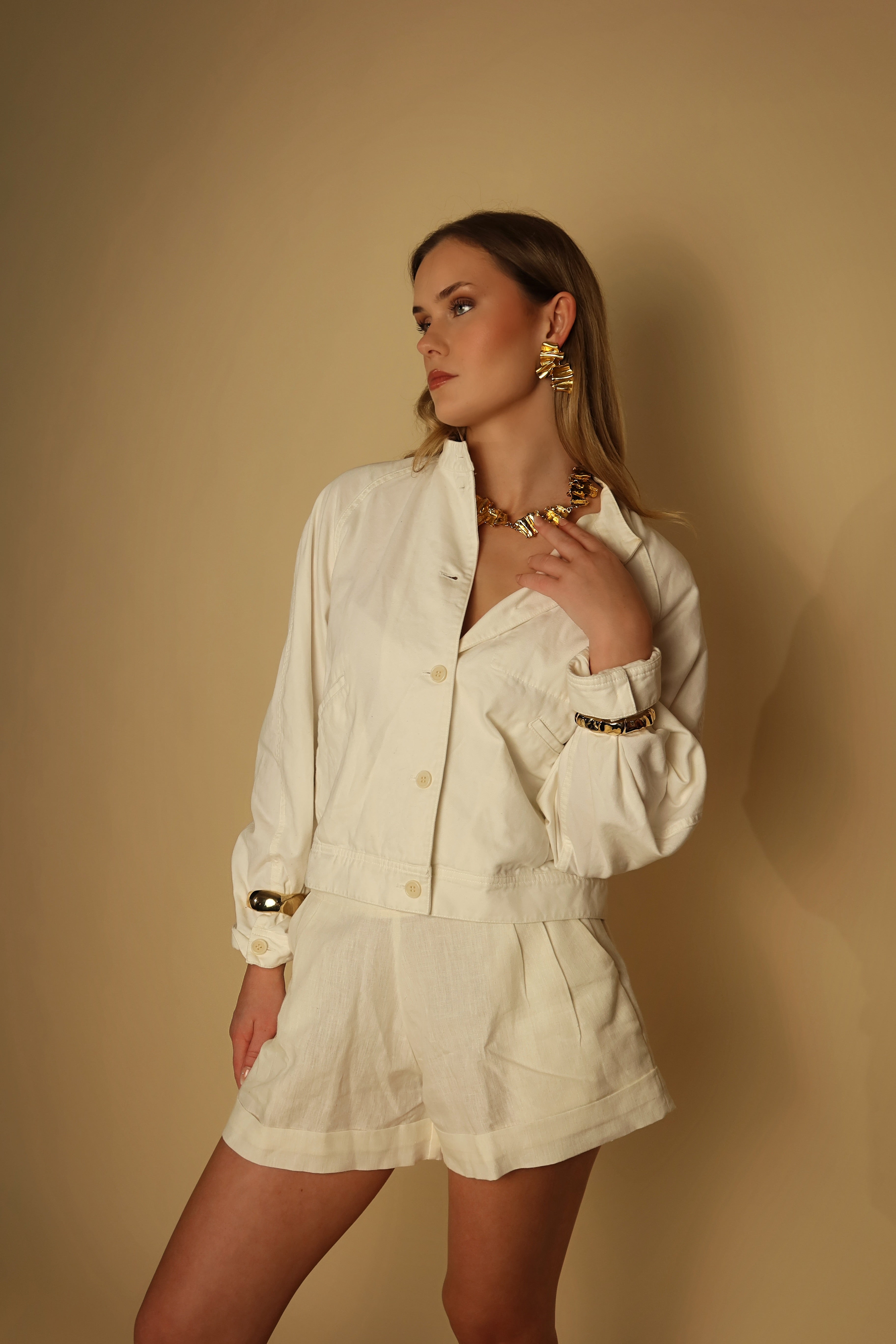 Ouvir linen short - COMING SOON