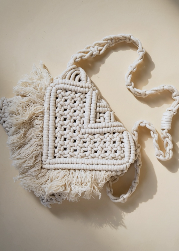 NOS Macramé Heart White